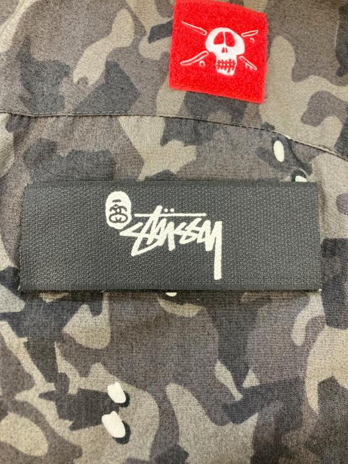 stussy（ステューシー）stussy (ステューシー) A BATHING APE (アベイシングエイプ) カモフラージュナイロンジャケット グレー サイズ:SIZE Mの古着・服飾アイテム