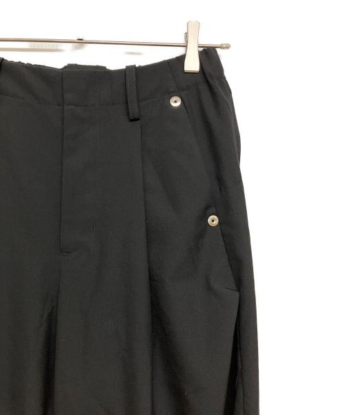 CONZ（コンズ）CONZ (コンズ) カーブレッグトラウザー ブラック サイズ:1の古着・服飾アイテム