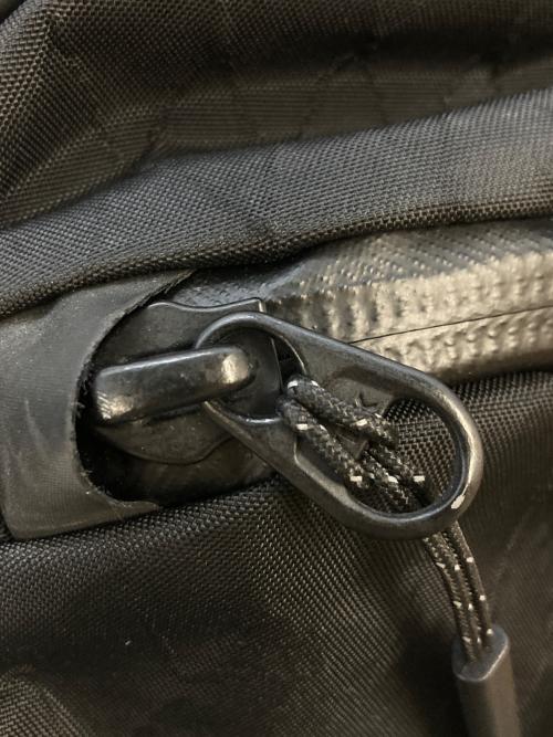 AER（エアー）AER (エアー) Day Sling 3 Max X-Pac ブラック サイズ:実寸サイズをご参照下さい。の古着・服飾アイテム