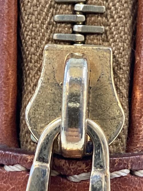 CELINE（セリーヌ）CELINE (セリーヌ) ハーフムーンハンドバッグ ブラウンの古着・服飾アイテム