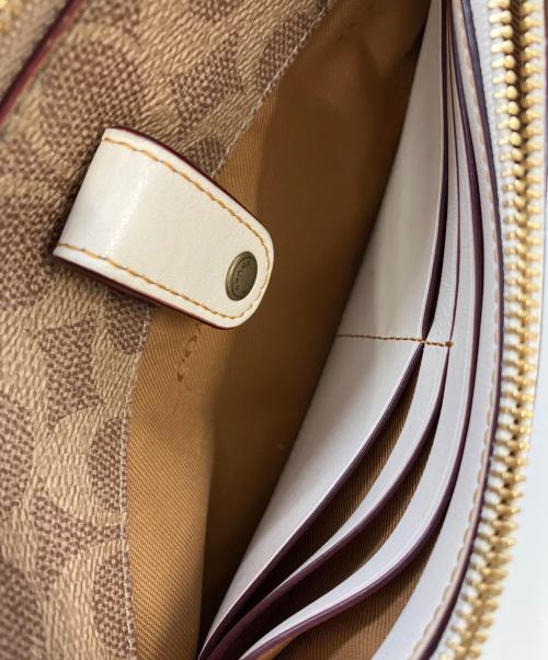COACH（コーチ）COACH (コーチ) ショルダーウォレット ベージュ サイズ:実寸サイズを参照くださいの古着・服飾アイテム