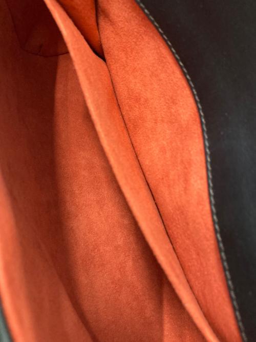 LOUIS VUITTON（ルイ ヴィトン）LOUIS VUITTON (ルイ ヴィトン) ハンドバッグ ブラウンの古着・服飾アイテム