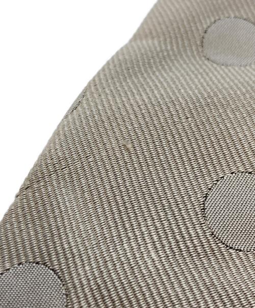 COMME des GARCONS HOMME PLUS（コムデギャルソンオムプリュス）COMME des GARCONS HOMME PLUS (コムデギャルソンオムプリュス) 脱色ポルカドットシルクネクタイ ベージュ×ネイビー サイズ:参考サイズを参照してくださいの古着・服飾アイテム