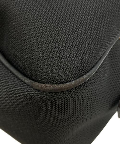 Salvatore Ferragamo（サルヴァトーレ フェラガモ）Salvatore Ferragamo (サルヴァトーレ フェラガモ) ガンチーニエンボスワンショルダーバッグ ブラック サイズ:実寸サイズをご参照くださいの古着・服飾アイテム