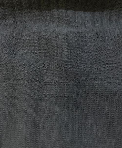 HOMME PLISSE ISSEY MIYAKE（オム プリッセ イッセイ ミヤケ）HOMME PLISSE ISSEY MIYAKE (オム プリッセ イッセイ ミヤケ) BASIC pleated tapered pants ネイビー サイズ:2の古着・服飾アイテム