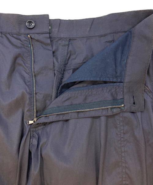 GIORGIO ARMANI（ジョルジオアルマーニ）GIORGIO ARMANI (ジョルジオアルマーニ) シルク×ナイロン パンツ ネイビー サイズ:SIZE46の古着・服飾アイテム