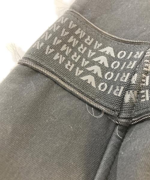 EMPORIO ARMANI（エンポリオ アルマーニ）EMPORIO ARMANI (エンポリオ アルマーニ) ダブルジャージー エンボスエンブロイダリー サイドロゴライン フルジップ トラックジャケット　6R1MF1 1JHSZ ブラック サイズ:SIZE XSの古着・服飾アイテム