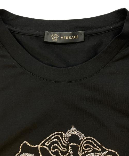 VERSACE（ヴェルサーチェ）VERSACE (ヴェルサーチェ) モノフィラメント糸加工ラインストーンTシャツ ブラック サイズ:SIZE Lの古着・服飾アイテム