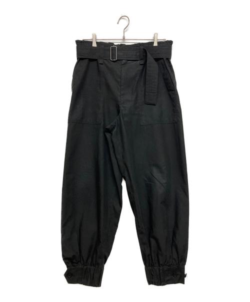 ISSEY MIYAKE MEN（イッセイミヤケメン）ISSEY MIYAKE MEN (イッセイミヤケメン) ベルテッドベイカーパンツ ブラック サイズ:3の古着・服飾アイテム