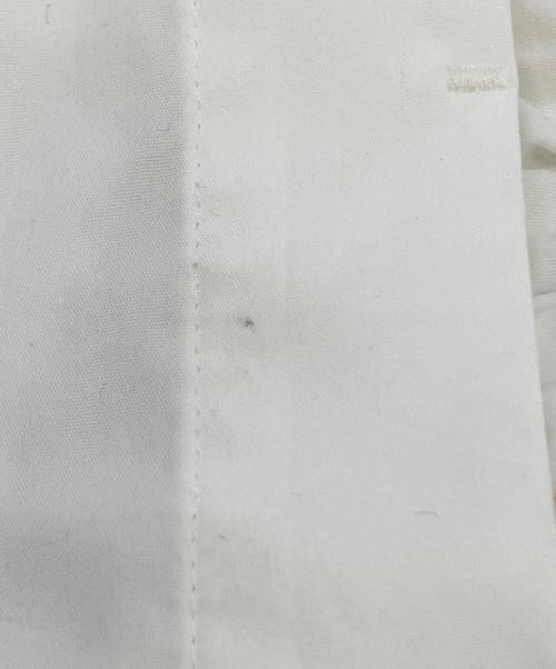 YORI（ヨリ）YORI (ヨリ) フリルブラウス ホワイト サイズ:SIZE 38の古着・服飾アイテム