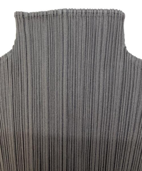 PLEATS PLEASE（プリーツプリーズ）PLEATS PLEASE (プリーツプリーズ) ノースリーブカットソー グレー サイズ:SIZE3の古着・服飾アイテム