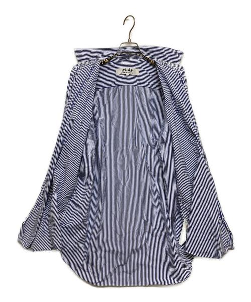 PLAY COMME des GARCONS（プレイコムデギャルソン）PLAY COMME des GARCONS (プレイコムデギャルソン) ハートワッペンストライプシャツ ブルー サイズ:SIZE XLの古着・服飾アイテム