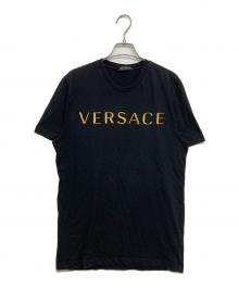 VERSACE（ヴェルサーチェ）の古着「ロゴ刺繍Tシャツ」｜ブラック