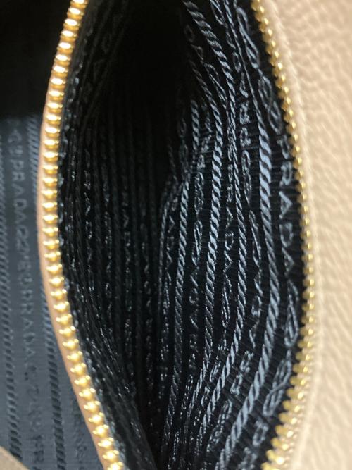 PRADA（プラダ）PRADA (プラダ) 2WAYショルダーバッグ ベージュ（CAMMEO(カメオ））の古着・服飾アイテム