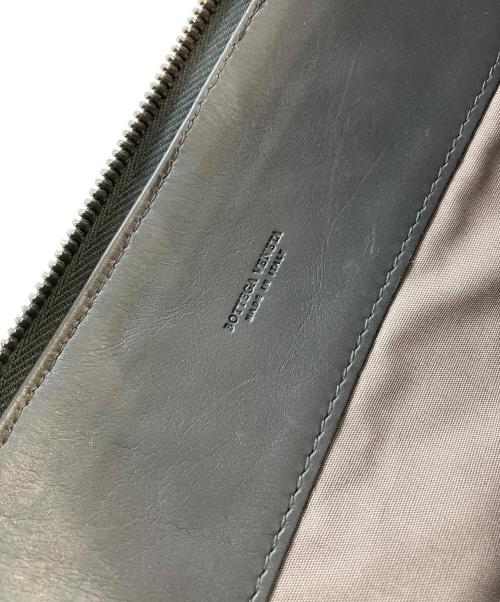 BOTTEGA VENETA（ボッテガベネタ）BOTTEGA VENETA (ボッテガベネタ) クラッチバッグ グレーの古着・服飾アイテム