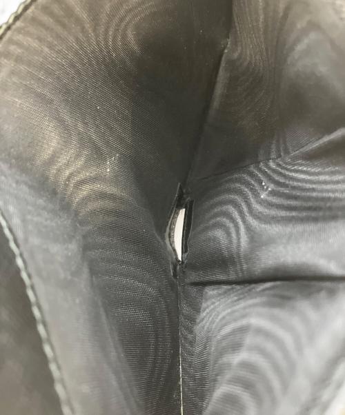 PRADA（プラダ）PRADA (プラダ) サフィアーノ2つ折り財布 ブラック サイズ:実寸サイズをご参照下さい。の古着・服飾アイテム