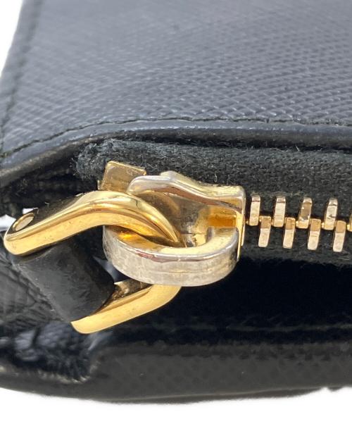 PRADA（プラダ）PRADA (プラダ) サフィアーノ2つ折り財布 ブラック サイズ:実寸サイズをご参照下さい。の古着・服飾アイテム