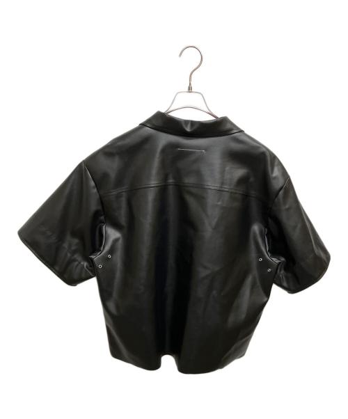 MM6 Maison Margiela（エムエムシックスメゾンマルジェラ）MM6 Maison Margiela (エムエムシックスメゾンマルジェラ) ヴィーガンレザーボクシーシャツ/Faux Leather Boxy Shirt ブラック サイズ:SIZE44の古着・服飾アイテム