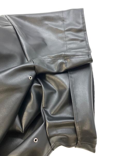 MM6 Maison Margiela（エムエムシックスメゾンマルジェラ）MM6 Maison Margiela (エムエムシックスメゾンマルジェラ) ヴィーガンレザーボクシーシャツ/Faux Leather Boxy Shirt ブラック サイズ:SIZE44の古着・服飾アイテム