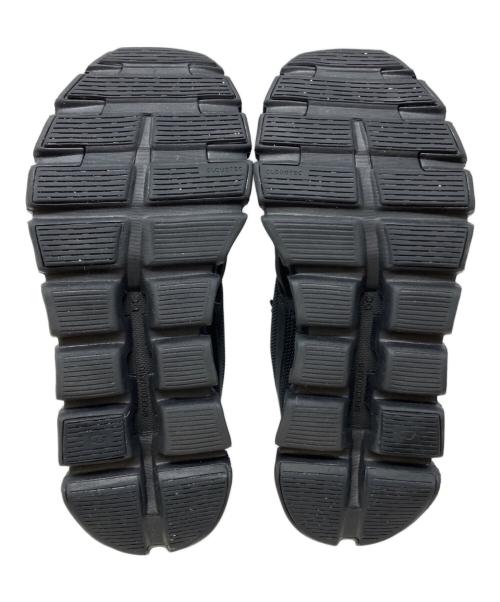on（オン）on (オン) DOVER STREET MARKET (ドーバー ストリート マーケット) Cloud 6 Dsm ブラック サイズ:SIZE23cmの古着・服飾アイテム