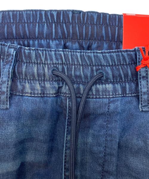 DIESEL（ディーゼル）DIESEL (ディーゼル) スリムフィットジョグジーンズ インディゴ サイズ:SIZE30/32 未使用品の古着・服飾アイテム
