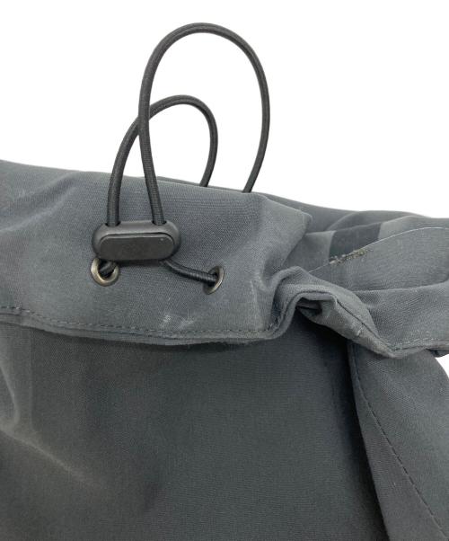 DESCENTE ALLTERRAIN（デザイント オルテライン）DESCENTE ALLTERRAIN (デザイント オルテライン) PRIMEFLEX(TM) WIDE CARGO PANTS/プライムフレックスワイドカーゴパンツ グレー サイズ:SIZE Mの古着・服飾アイテム