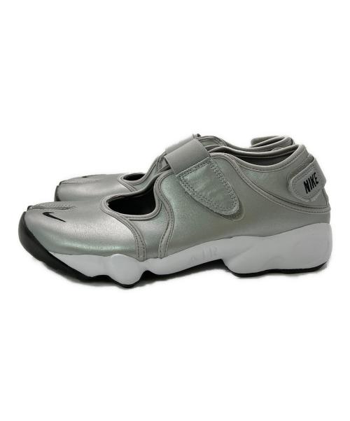 NIKE（ナイキ）NIKE (ナイキ) W`s Air Rift(ウィメンズ エア リフト) シルバー サイズ:US12の古着・服飾アイテム