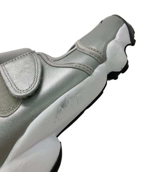 NIKE（ナイキ）NIKE (ナイキ) W`s Air Rift(ウィメンズ エア リフト) シルバー サイズ:US12の古着・服飾アイテム