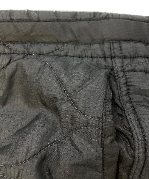 OAMC（オーエーエムシー）OAMC (オーエーエムシー) Peacemaker Quilting Short Pants ブラック サイズ:SIZE Sの古着・服飾アイテム