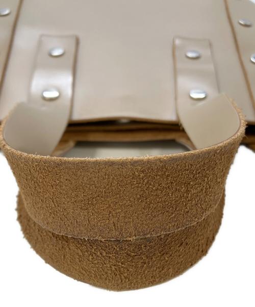 HENDER SCHEME（エンダースキーマ）HENDER SCHEME (エンダースキーマ) assemble hand bag wide S ベージュ サイズ:実寸サイズをご参照ください。の古着・服飾アイテム