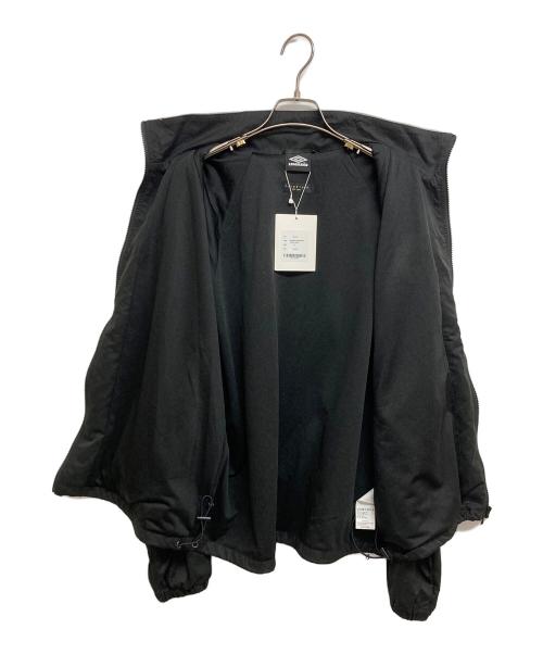 UMBRO（アンブロ）UMBRO (アンブロ) flagstuff (フラグスタフ) グラデーショントラックジャケット　FS1710 ブラック サイズ:SIZE XL 未使用品の古着・服飾アイテム
