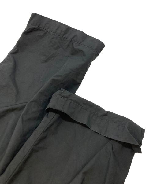 ISSEY MIYAKE MEN（イッセイミヤケメン）ISSEY MIYAKE MEN (イッセイミヤケメン) ナイロンパンツ　ME21FF125 ブラック サイズ:SIZE2の古着・服飾アイテム