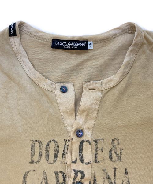 DOLCE & GABBANA（ドルチェ＆ガッバーナ）DOLCE & GABBANA (ドルチェ＆ガッバーナ) 半袖Tシャツ G8297T ベージュ サイズ:SIZE 46の古着・服飾アイテム