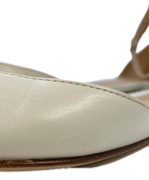 Gianvito Rossi（ジャンヴィト ロッシ）Gianvito Rossi (ジャンヴィト ロッシ) フラットパンプス　40994 7990 ホワイト サイズ:37の古着・服飾アイテム