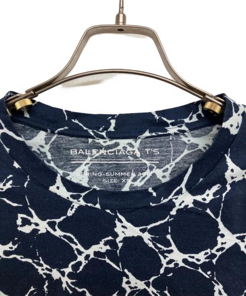 BALENCIAGA（バレンシアガ）BALENCIAGA (バレンシアガ) クラックパターンプリントTシャツ ネイビー サイズ:XSの古着・服飾アイテム
