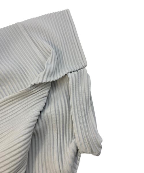 HOMME PLISSE ISSEY MIYAKE（オム プリッセ イッセイ ミヤケ）HOMME PLISSE ISSEY MIYAKE (オム プリッセ イッセイ ミヤケ) プリーツ半袖 ポロシャツ　HP01JM121 ホワイト サイズ:SIZE3の古着・服飾アイテム