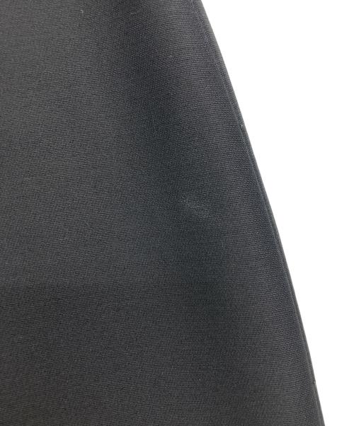 GUCCI（グッチ）GUCCI (グッチ) フロントラインスカート 448273 ZHM88 ブラック サイズ:SIZE 38の古着・服飾アイテム