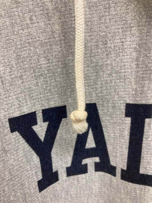 Champion REVERSE WEAVE（チャンピオン リバース ウィーブ）Champion REVERSE WEAVE (チャンピオン リバース ウィーブ) YALE リバースウィーブスウェットパーカー グレー サイズ:SIZE XLの古着・服飾アイテム