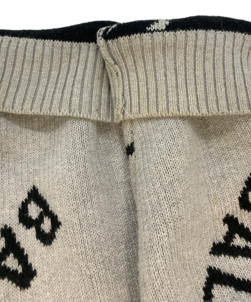 BALENCIAGA（バレンシアガ）BALENCIAGA (バレンシアガ) オールオーバーロゴニット　576307 グレー サイズ:SIZE Lの古着・服飾アイテム