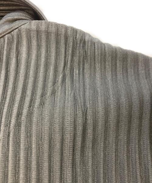 HOMME PLISSE ISSEY MIYAKE（オム プリッセ イッセイ ミヤケ）HOMME PLISSE ISSEY MIYAKE (オム プリッセ イッセイ ミヤケ) プリーツコーチジャケット ブラック サイズ:SIZE 3の古着・服飾アイテム