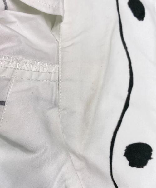 jacquemus（ジャックムス）JACQUEMUS (ジャックムス) La chemise Jean/プリントボーリングシャツ ホワイト×ブラック サイズ:SIZE 46の古着・服飾アイテム