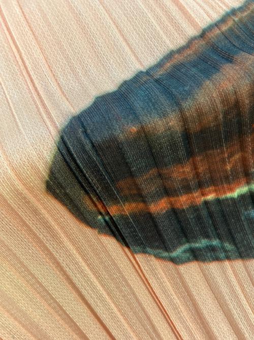 PLEATS PLEASE（プリーツプリーズ）PLEATS PLEASE (プリーツプリーズ) パフェプリント 半袖プリーツカットソー マルチカラー サイズ:SIZE34の古着・服飾アイテム