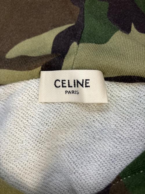 CELINE（セリーヌ）CELINE (セリーヌ) BANDS HOODIE/レイヤードデザインカモフラパーカー 2Y85A885M カーキ サイズ:SIZE XSの古着・服飾アイテム