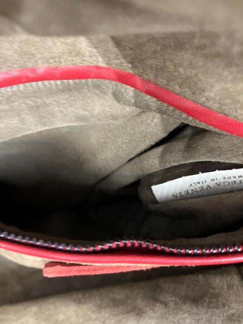BOTTEGA VENETA（ボッテガベネタ）BOTTEGA VENETA (ボッテガベネタ) イントレチャートワンショルダーバッグ レッド サイズ:実寸参照の古着・服飾アイテム
