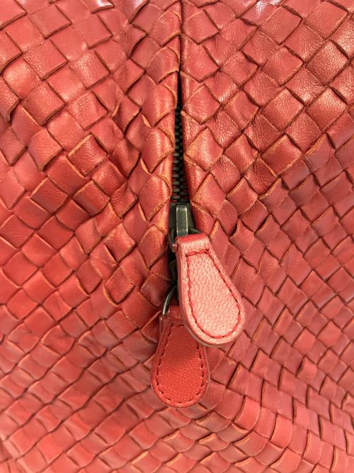 BOTTEGA VENETA（ボッテガベネタ）BOTTEGA VENETA (ボッテガベネタ) イントレチャートワンショルダーバッグ レッド サイズ:実寸参照の古着・服飾アイテム