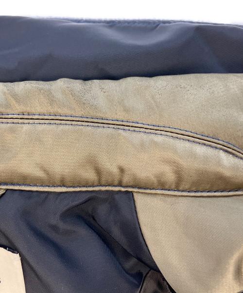 FenG CHen WANG（フェンチェンワン）FenG CHen WANG (フェンチェンワン) FCW DECONSTRUCTED NYLON PANELLED JACKET　FMF14JK32 カーキ×ネイビー サイズ:SIZE XSの古着・服飾アイテム