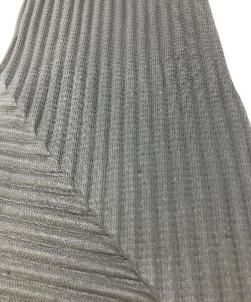 HOMME PLISSE ISSEY MIYAKE（オム プリッセ イッセイ ミヤケ）HOMME PLISSE ISSEY MIYAKE (オム プリッセ イッセイ ミヤケ) BASICSプリーツジップジャケット HP55JL440 ブラック サイズ:SIZE 2の古着・服飾アイテム