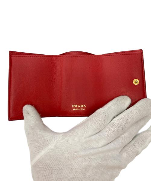 PRADA（プラダ）PRADA (プラダ) 3つ折り財布 1MH021 レッド サイズ:実寸サイズをご参照くださいの古着・服飾アイテム