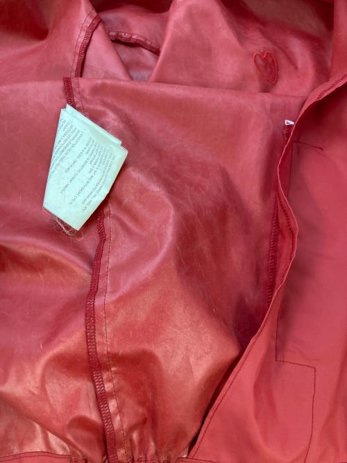 PLAY COMME des GARCONS（プレイコムデギャルソン）PLAY COMME des GARCONS (プレイコムデギャルソン) ナイロンジャケット レッド サイズ:SIZE Mの古着・服飾アイテム