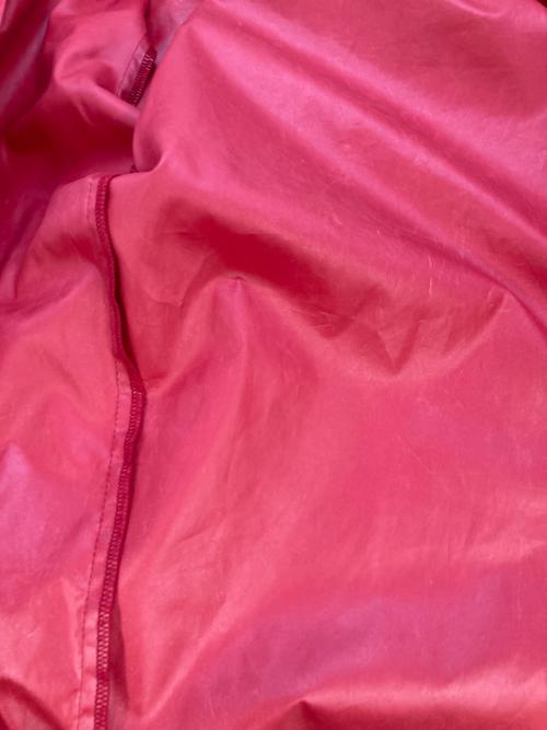 PLAY COMME des GARCONS（プレイコムデギャルソン）PLAY COMME des GARCONS (プレイコムデギャルソン) ナイロンジャケット レッド サイズ:SIZE Mの古着・服飾アイテム